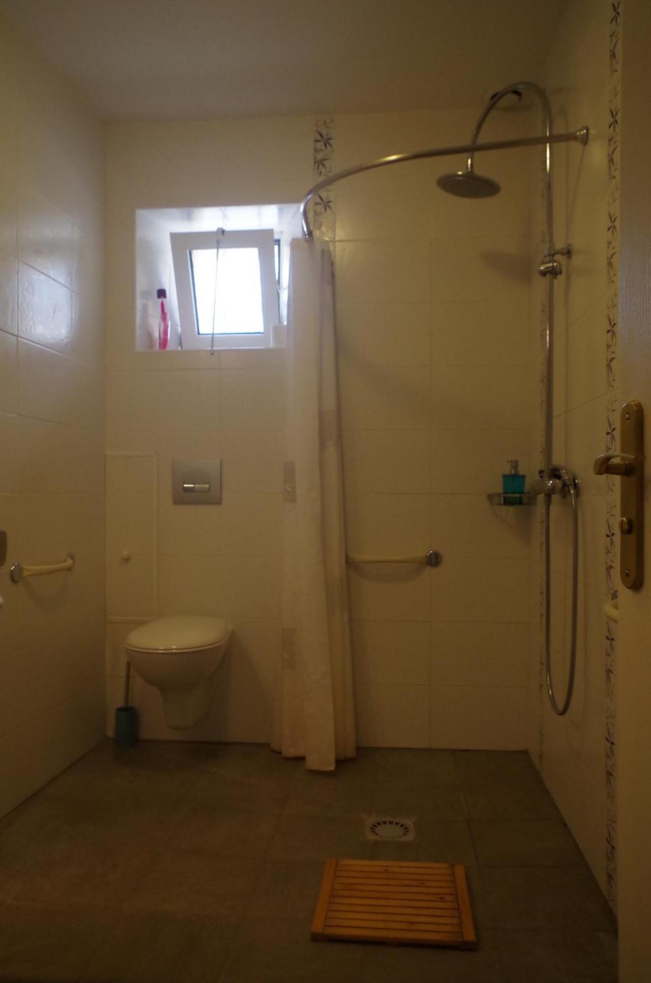 Maison D'Hotes Le Cadran Solaire Courcelles  Room photo